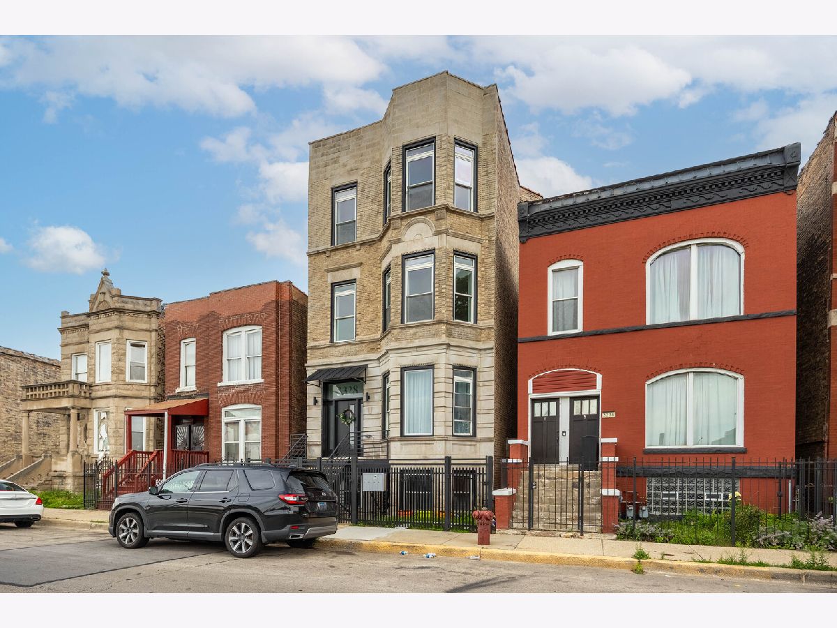  Rented Chicago Illinois, 3328 Congress