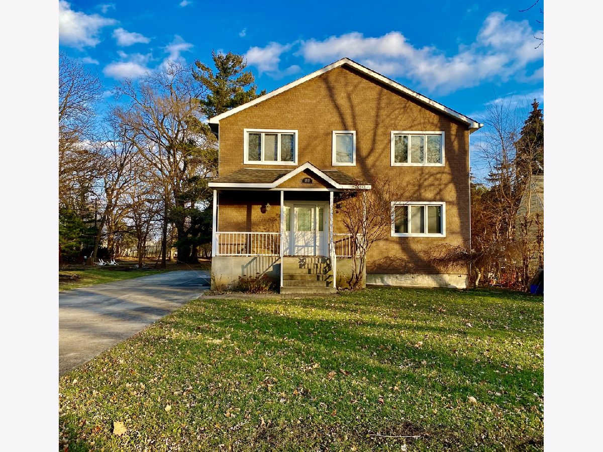 Rented Elmhurst Illinois, 1313 Hamilton