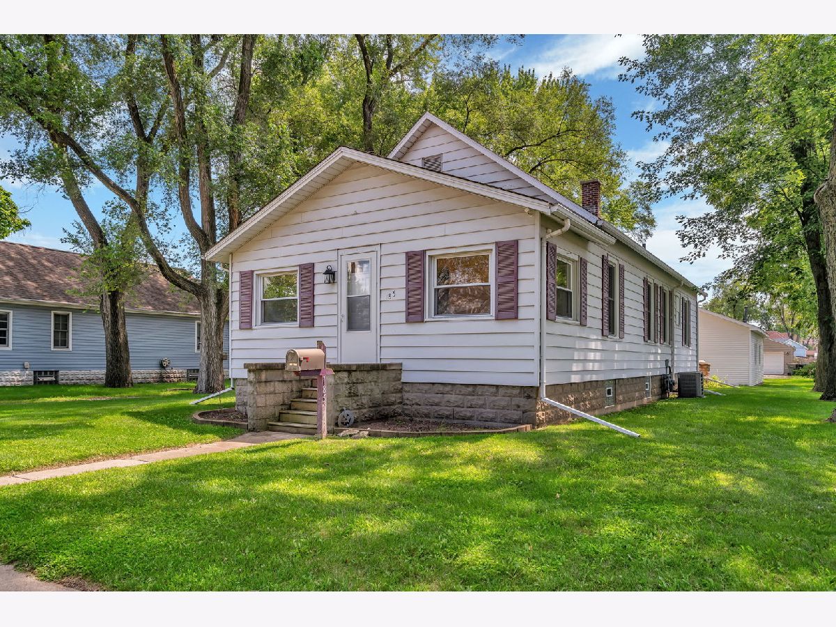  For Sale Coal City Illinois, 185 Division Street