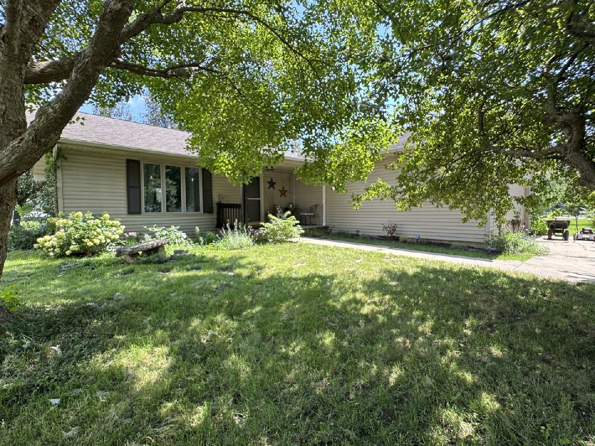  For Sale Seneca Illinois, 220 Hossack Street