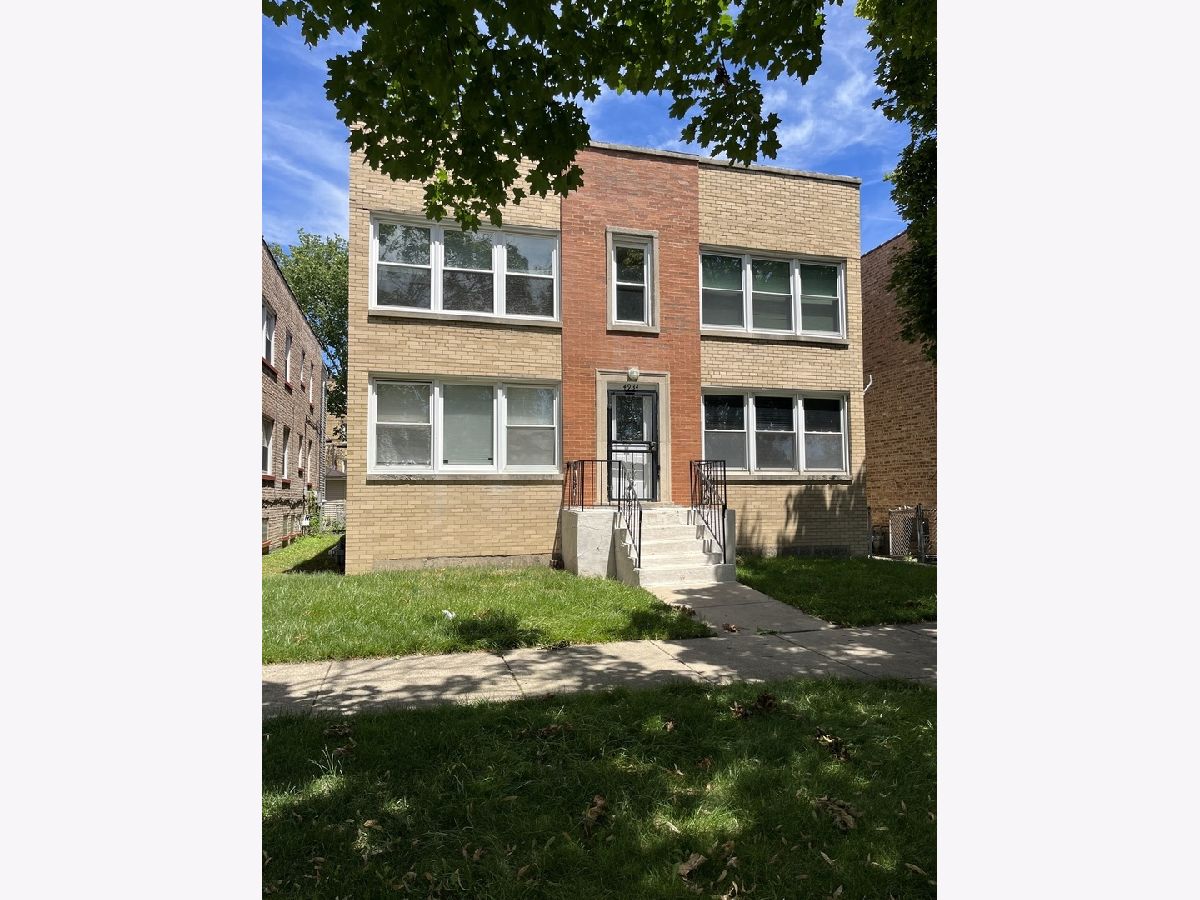 Rented Skokie Illinois, 4934 Mulford