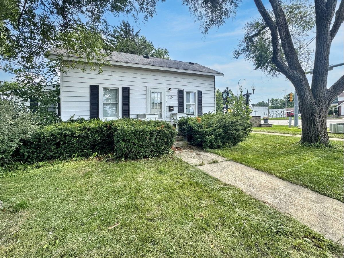  Sold Waterman Illinois, 110 N Elm
