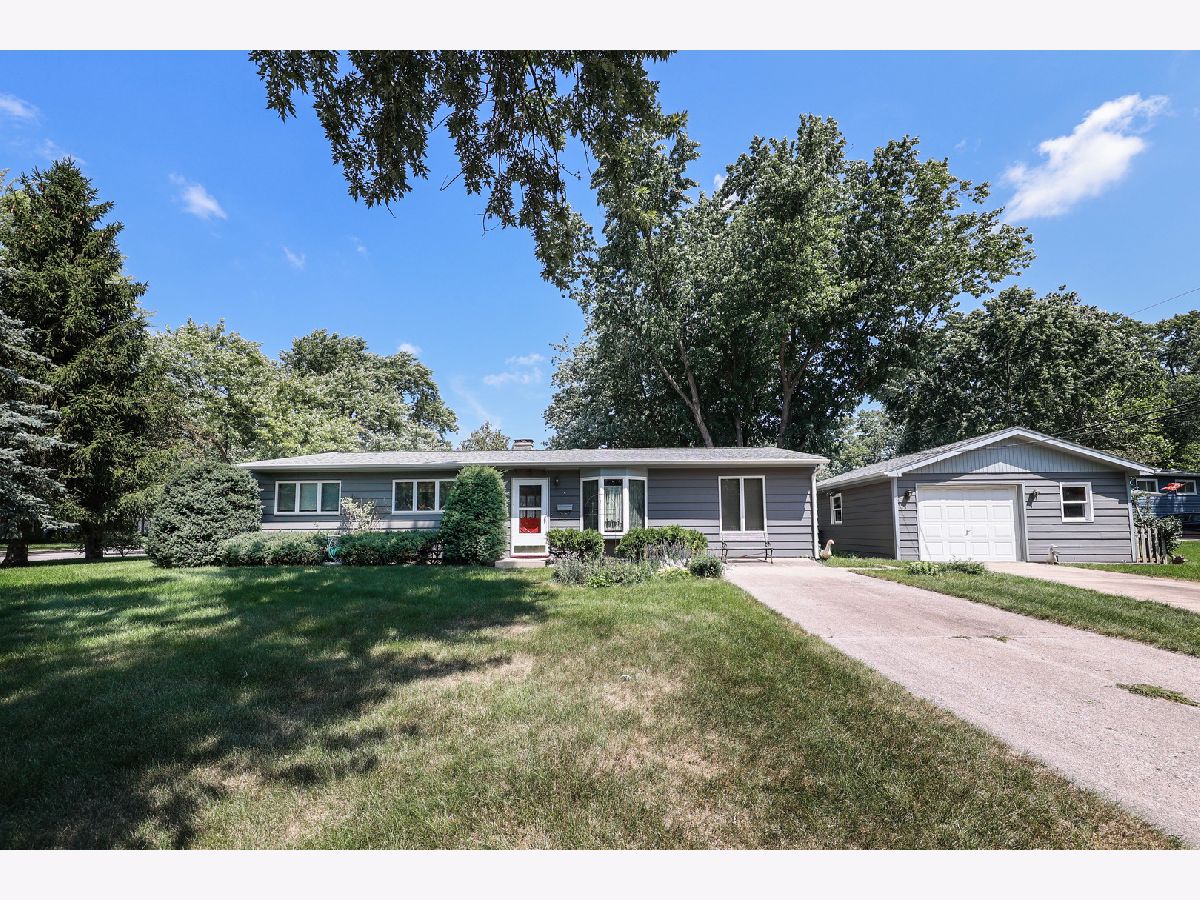Sold Montgomery Illinois, 4 Crestwood