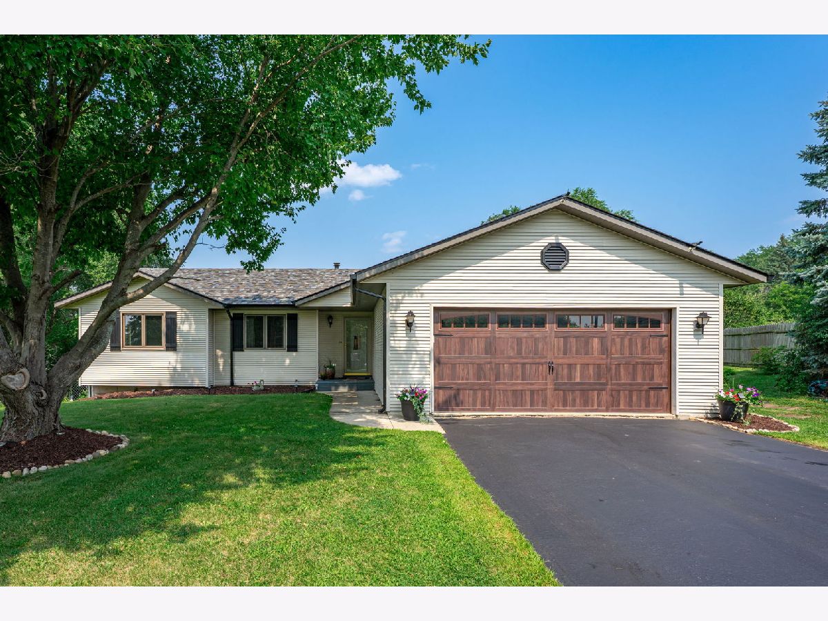  Sold Roscoe Illinois, 6624 Arena