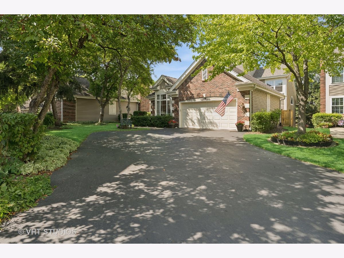 Homes & Condos & Townhomes For Sale Enclave Arlington Heights Illinois, 2040 Dunhill Court