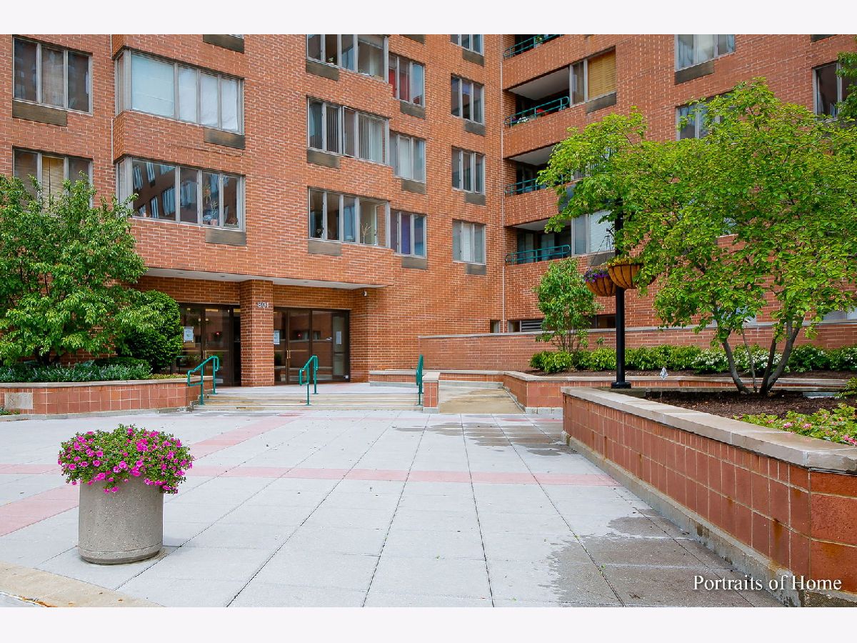 Rented Chicago Illinois, 801 Plymouth