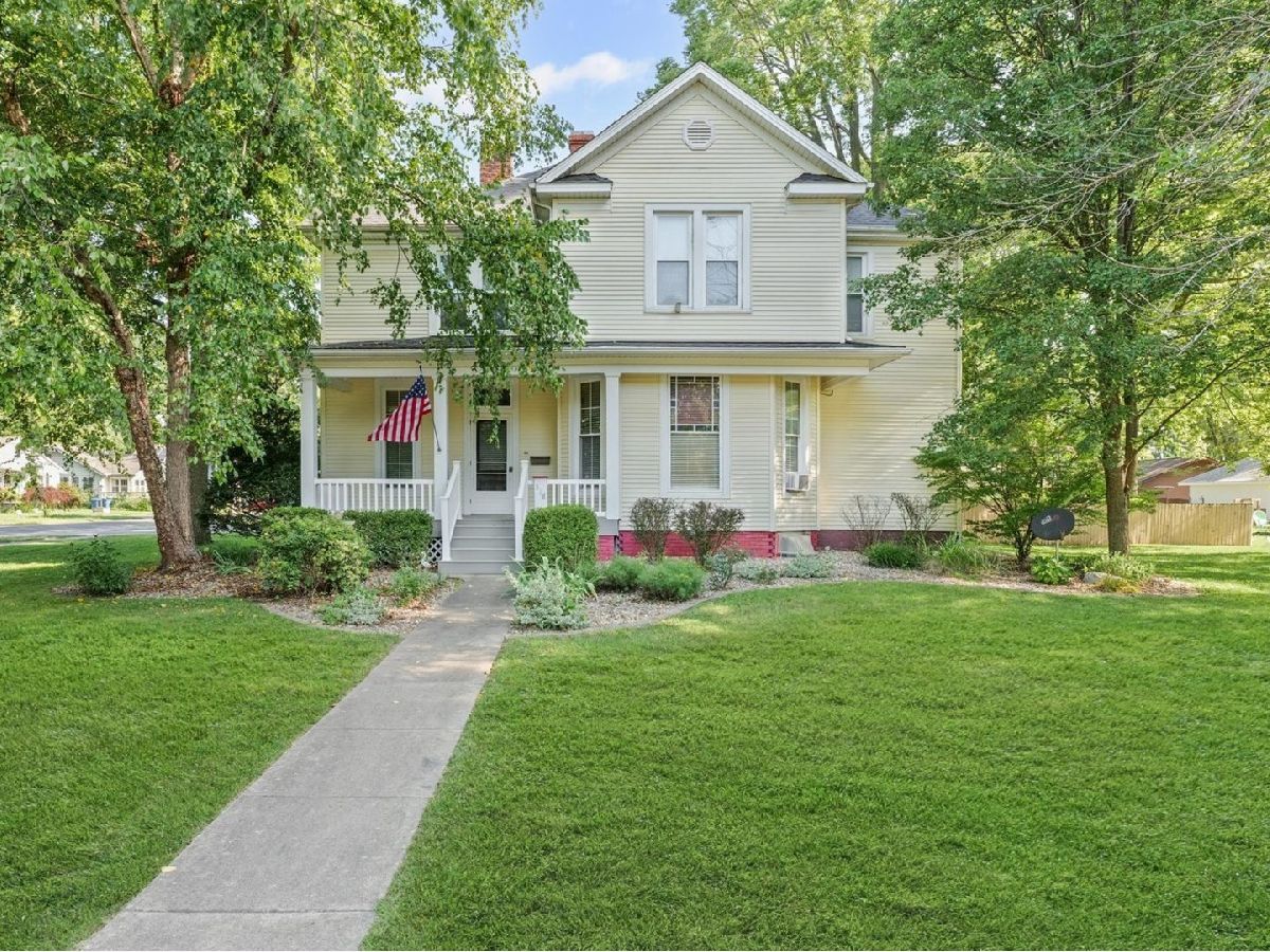  For Sale Monticello Illinois, 518 Marion Street