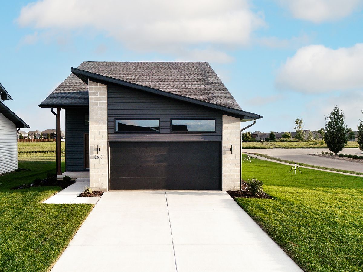  For Sale Normal Illinois, 3613 Cabernet Court
