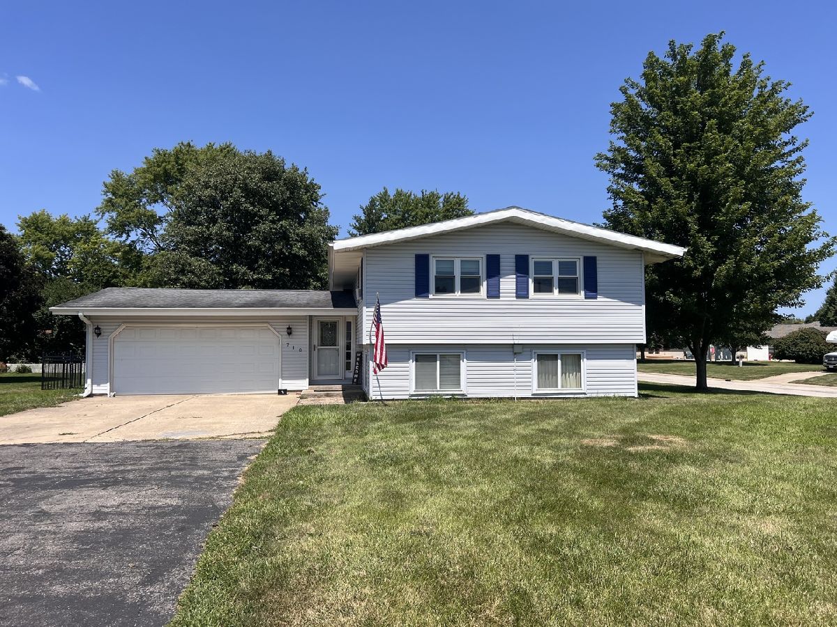  For Sale Tolono Illinois, 710 Larmon Street