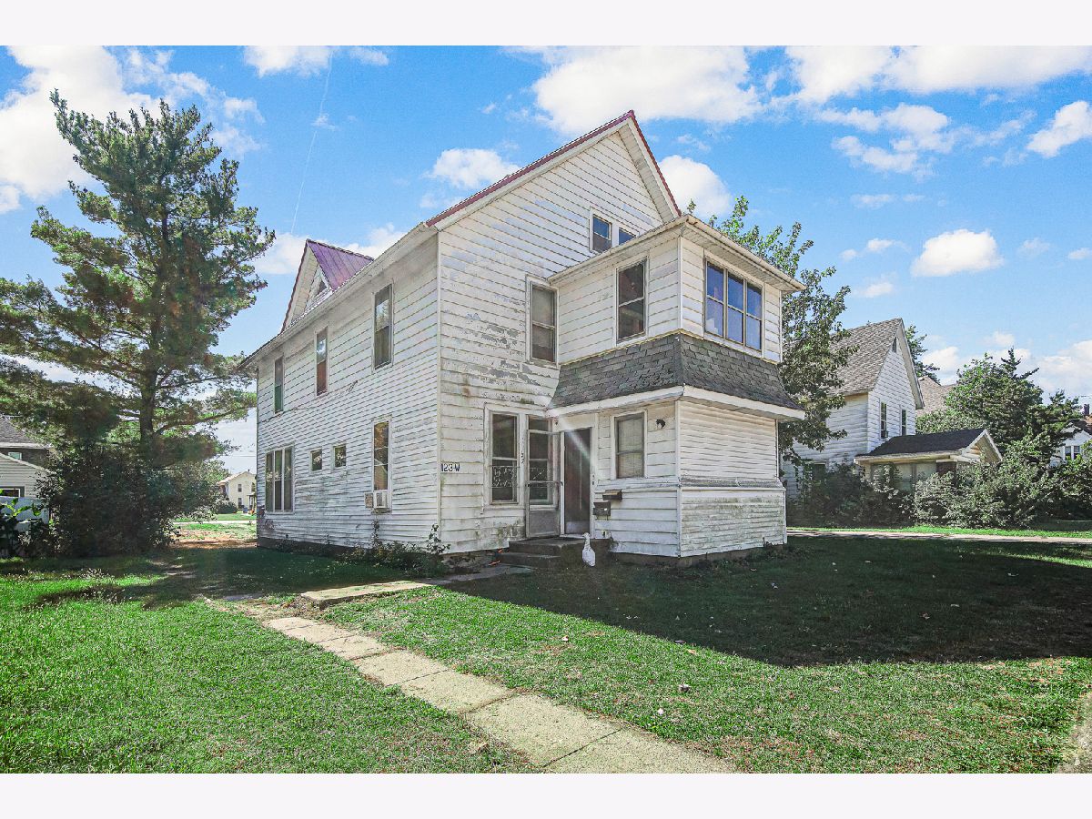  For Sale Dwight Illinois, 123 Waupansie Street