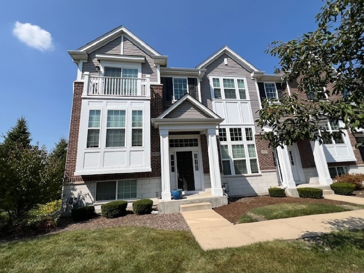 Townhomes For Sale Emerson Park Naperville Illinois, 2925 Madison Drive