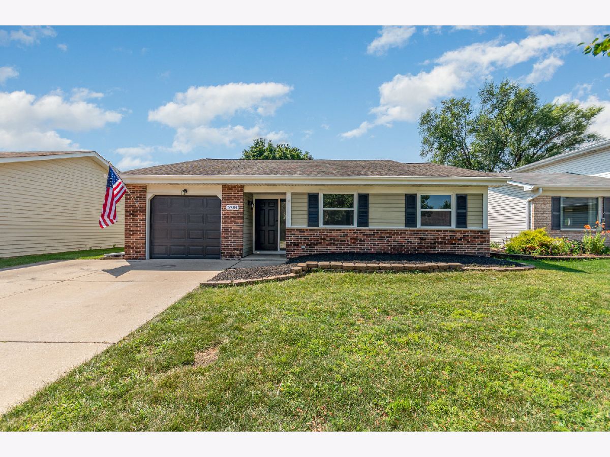  Sold Woodridge Illinois, 6784 Red Wing