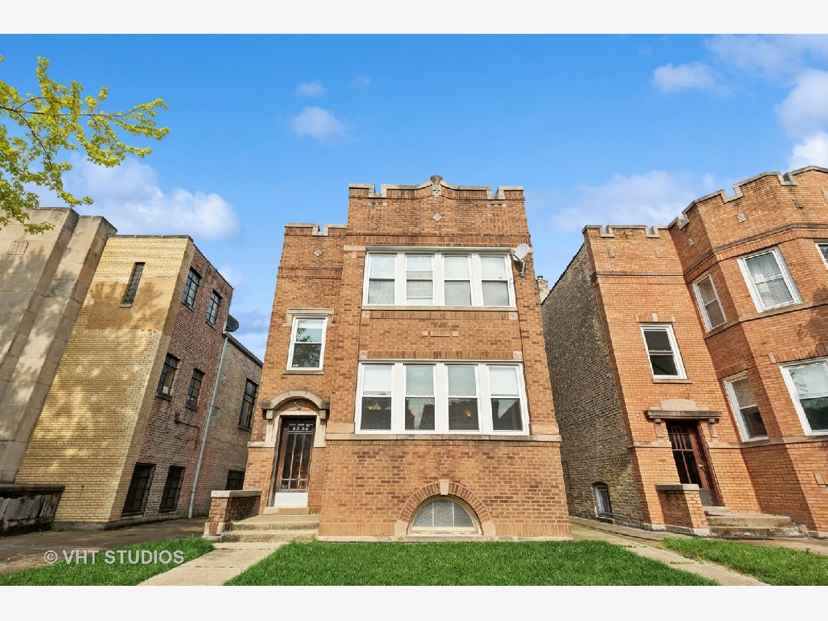  Sold Chicago Illinois, 6208 Artesian