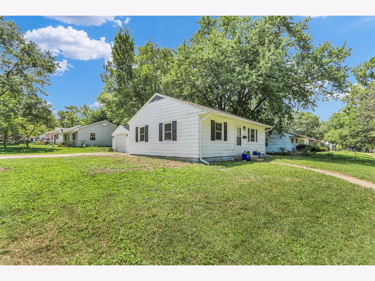 Homes For Sale Fairlawn Park Urbana Illinois, 1009 Michigan Avenue