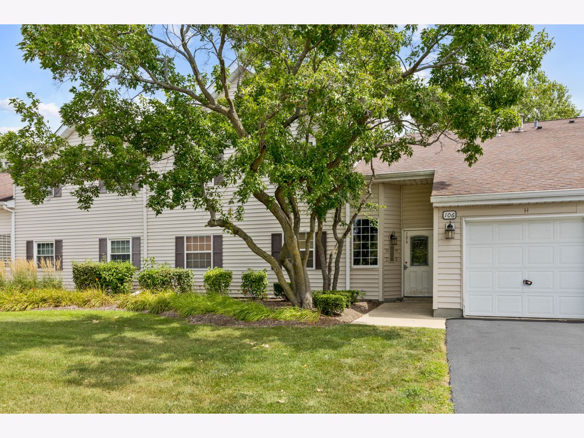  For Rent Streamwood Illinois, 106 Gant