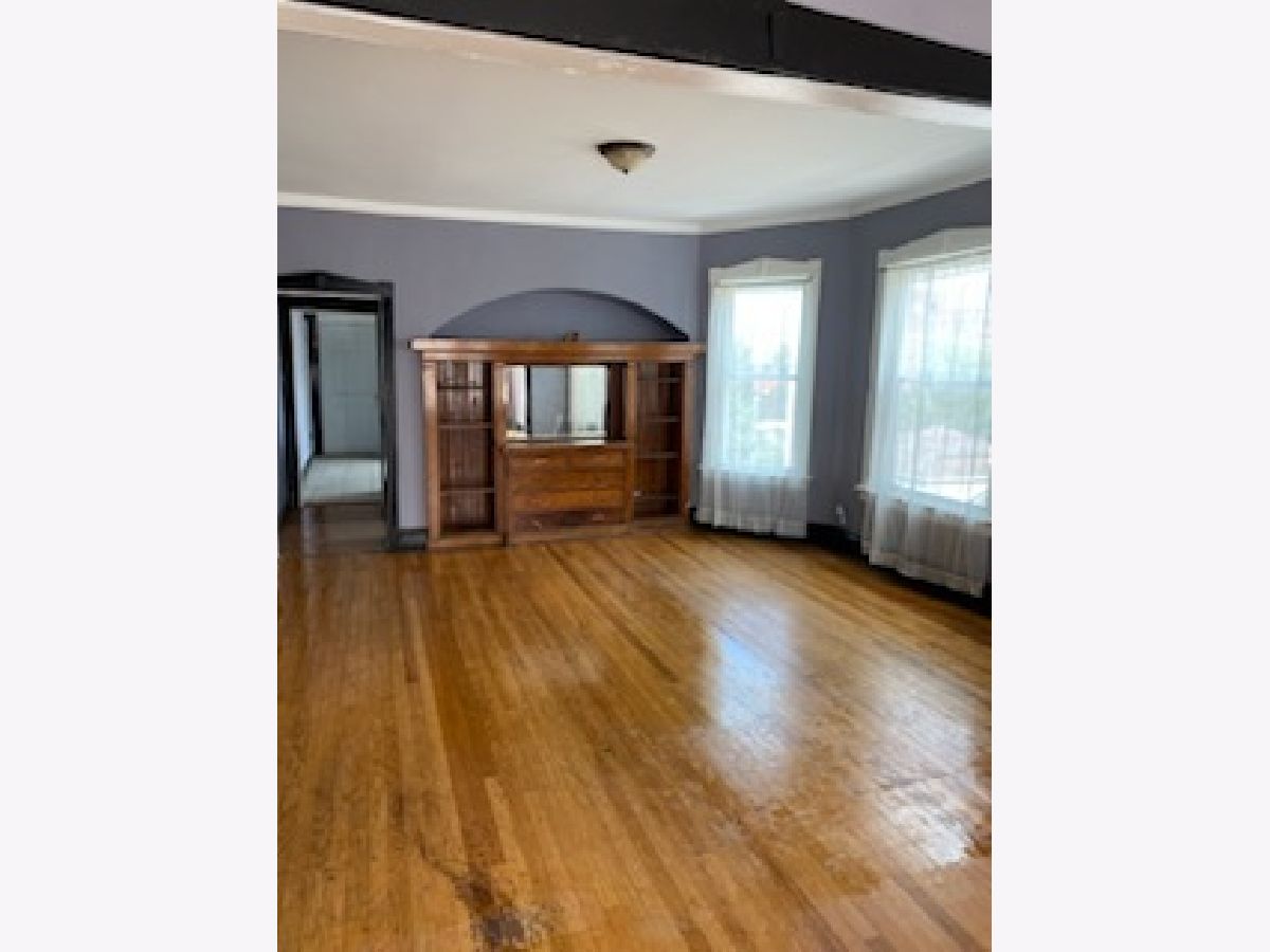  Rented Chicago Illinois, 18 111th