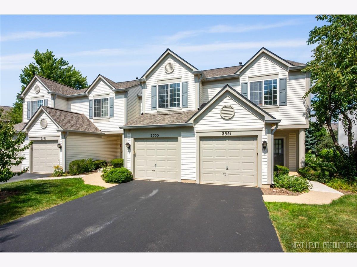  Rented Naperville Illinois, 2553 Carrolwood