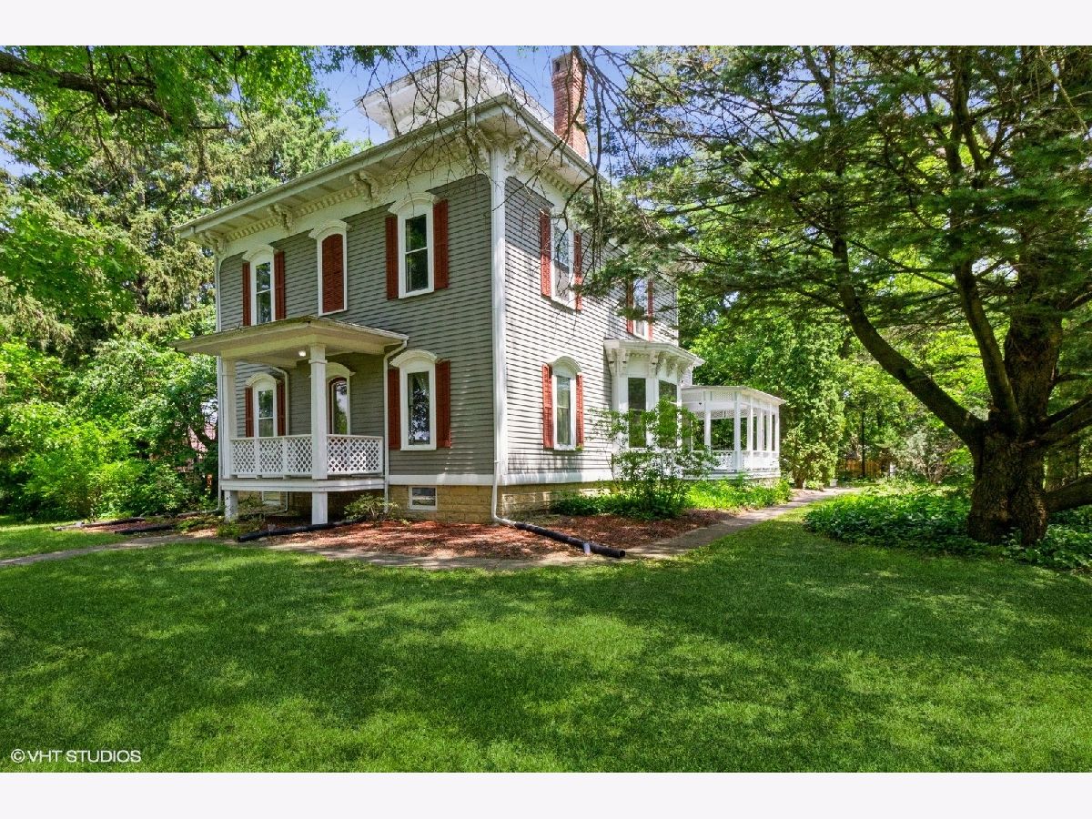  For Sale Hinckley Illinois, 100 Miller Avenue