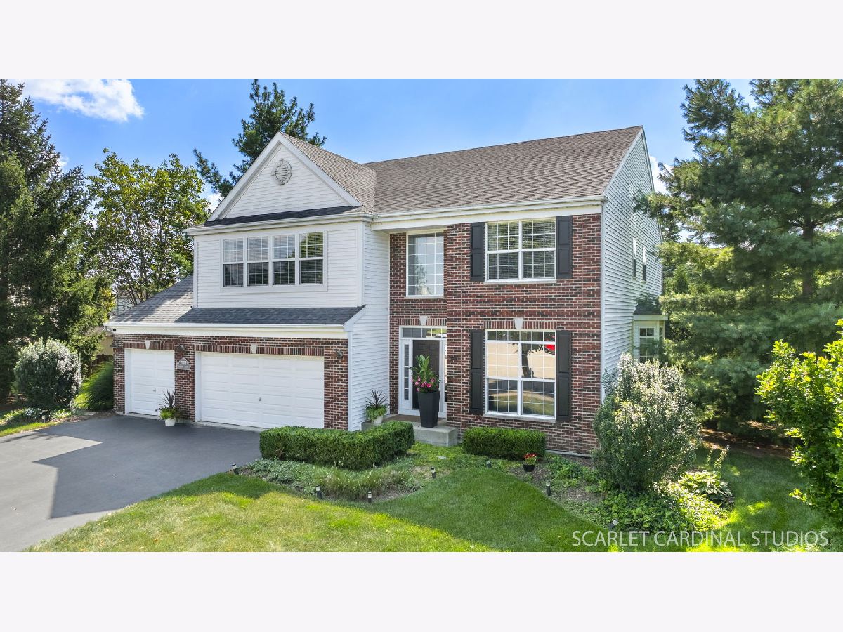 Homes For Sale The Lindens Aurora Illinois, 2812 Woodside Court