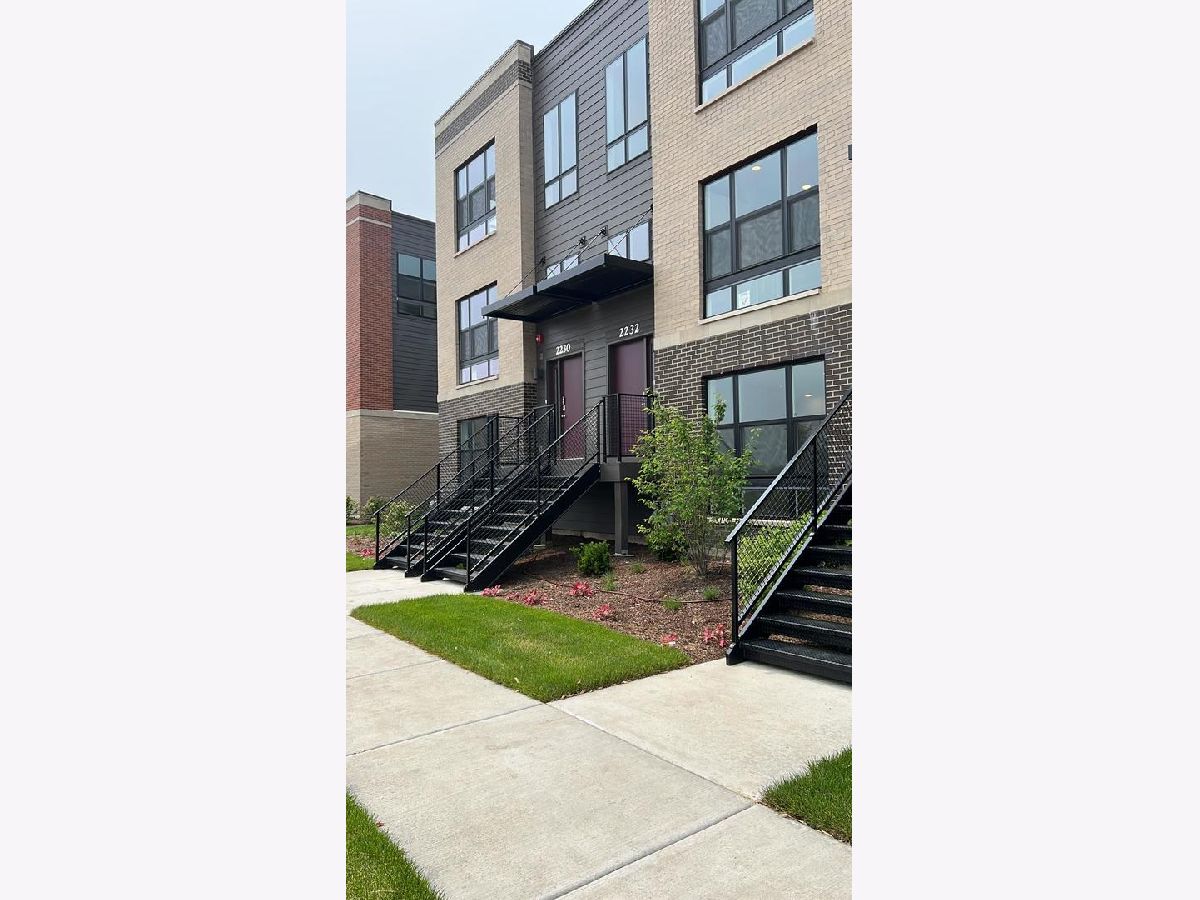 Condos & Townhomes Rented Northgate At Veridian Schaumburg Illinois, 2232 Venture