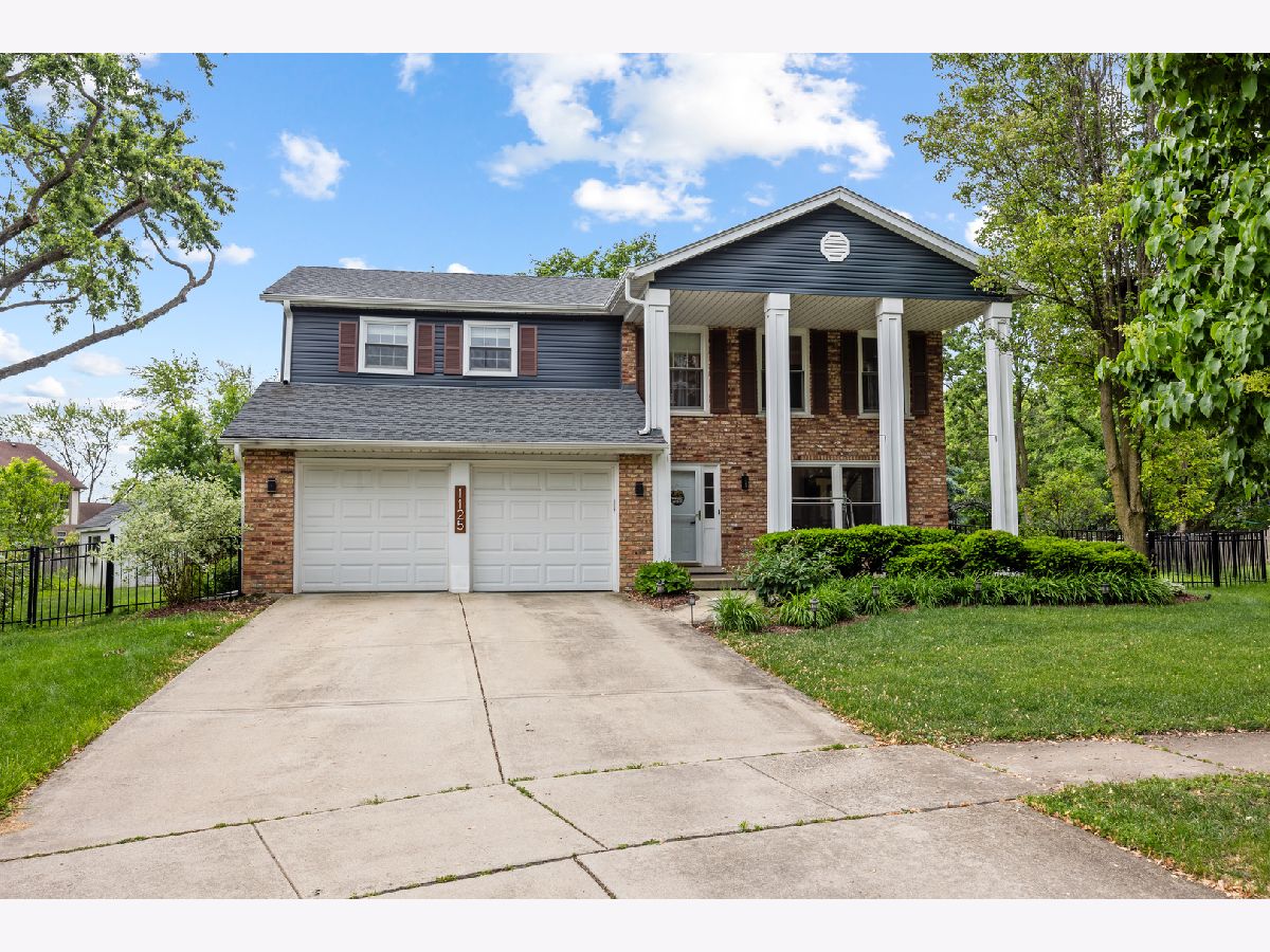 Homes For Sale Huntington Estates Naperville Illinois, 1125 Huntleigh Drive