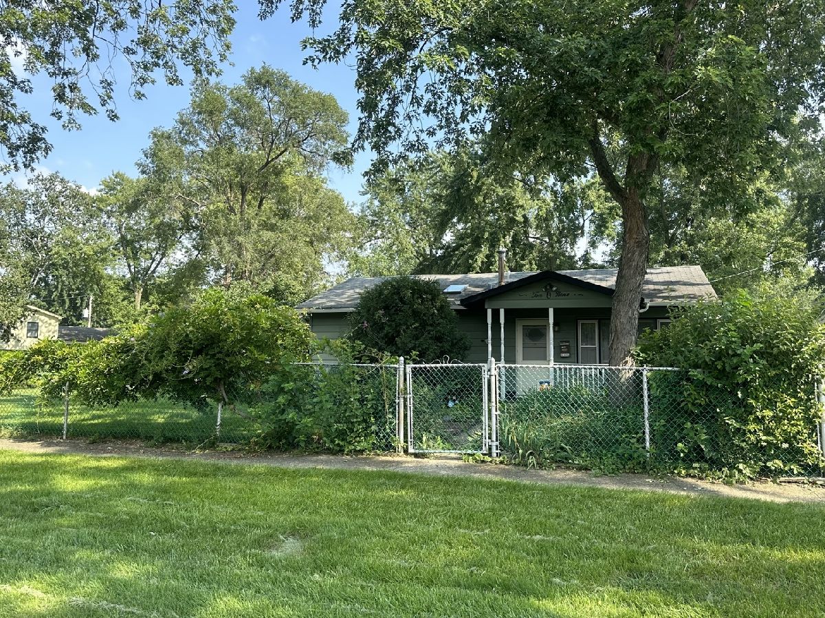 Homes & Condos & Townhomes Sold Bonnie Brae Lockport Illinois, 1009 Mccameron