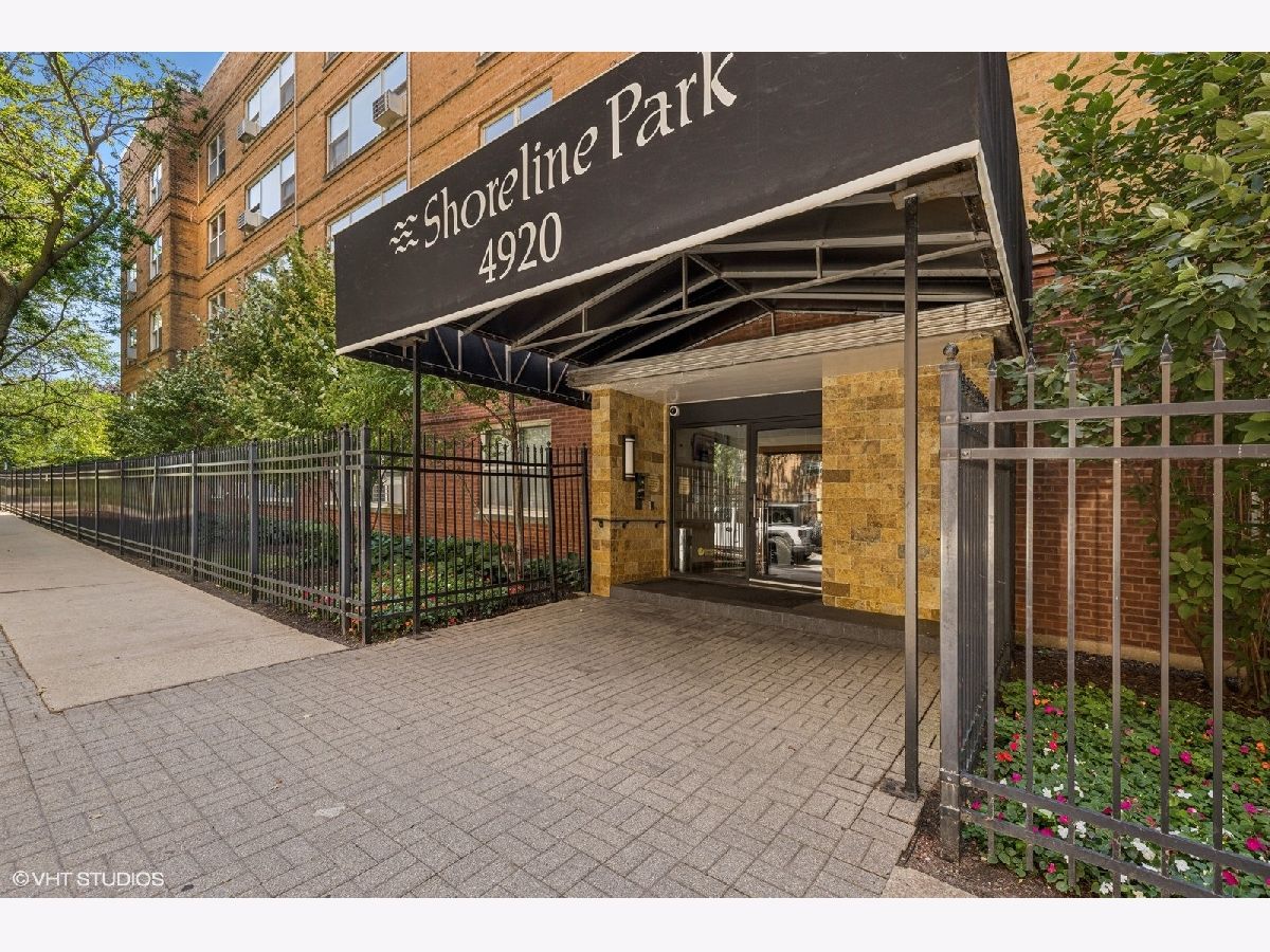 Condominiums Rented Shoreline Park Chicago Illinois, 4920 Marine