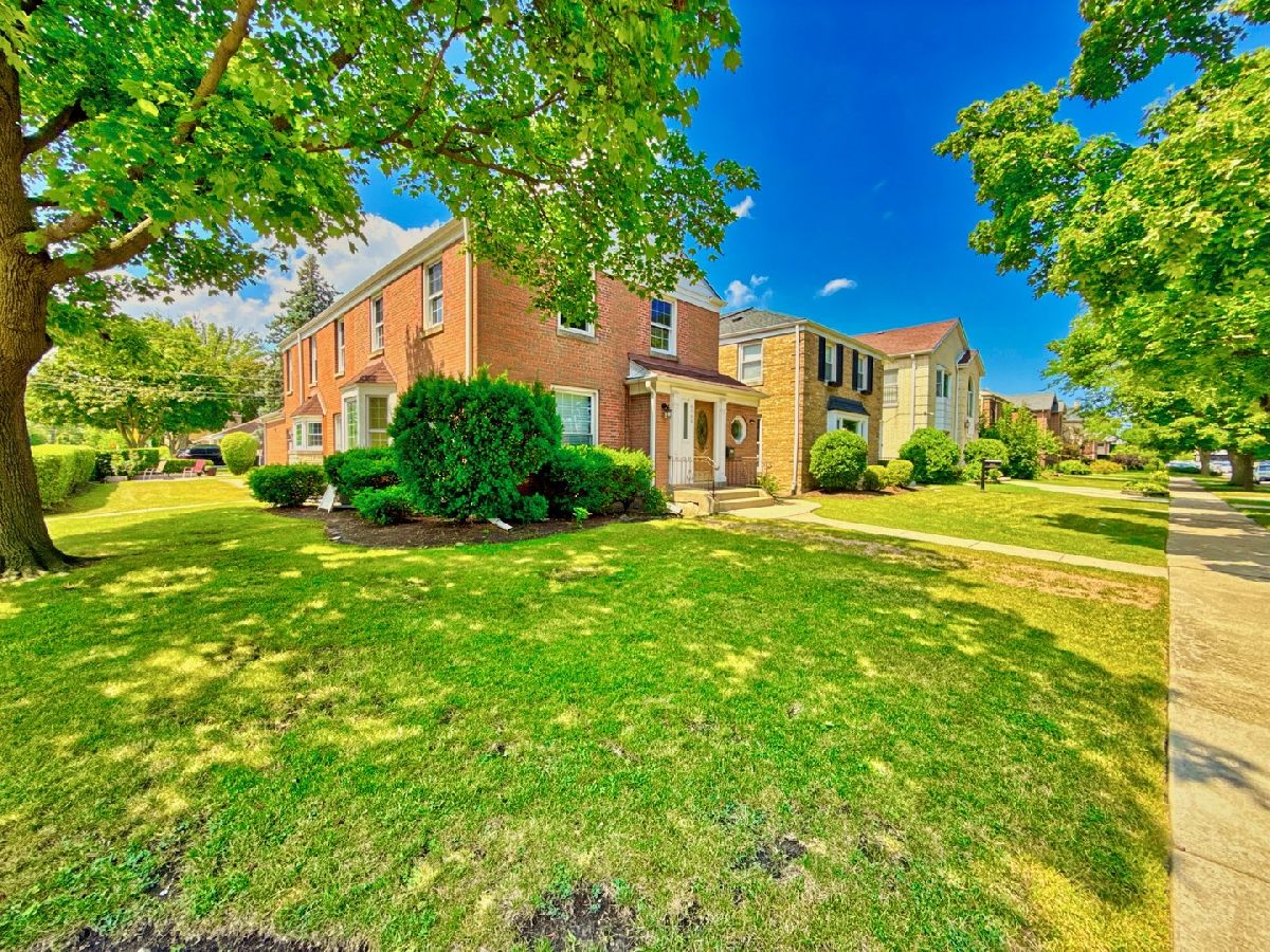  Rented Lincolnwood Illinois, 6700 Monticello