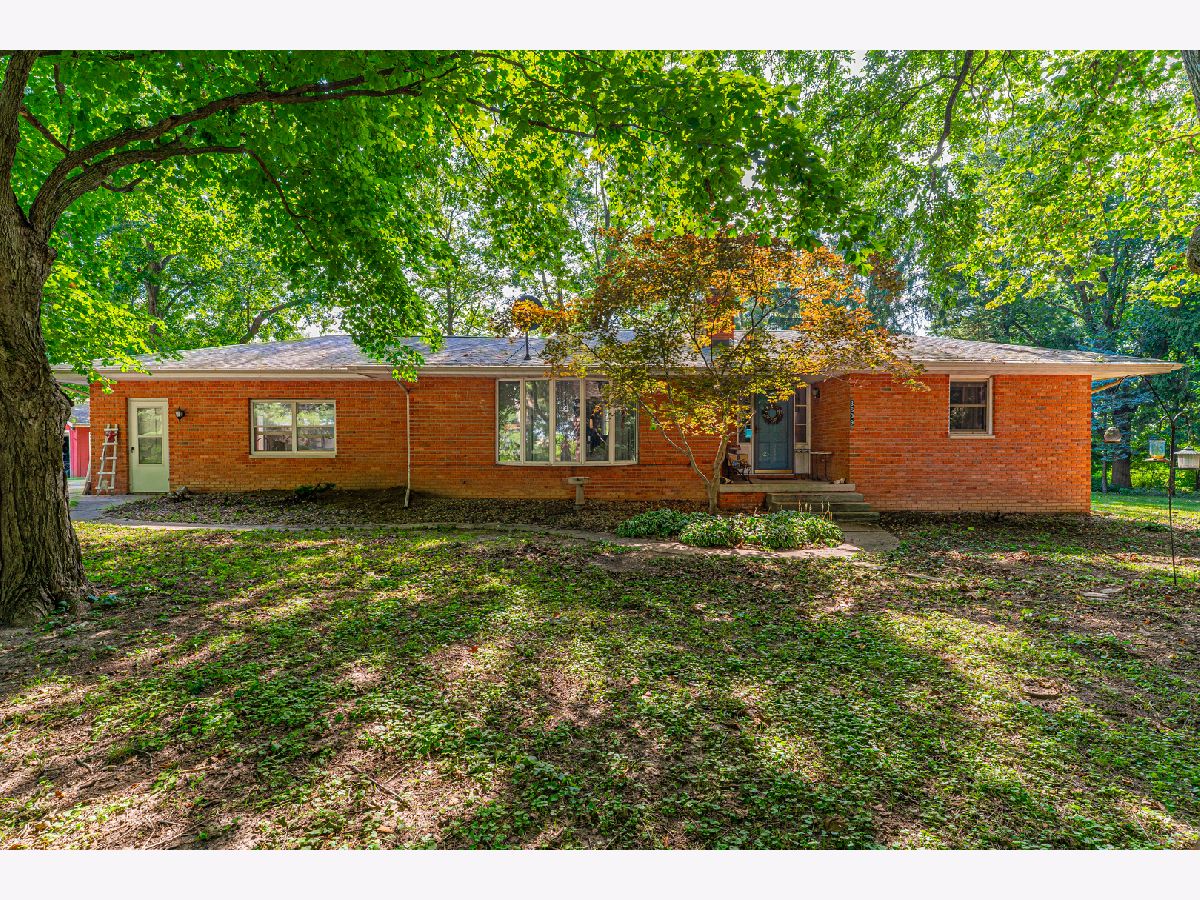  For Sale Shirley Illinois, 3609 Grampp Road