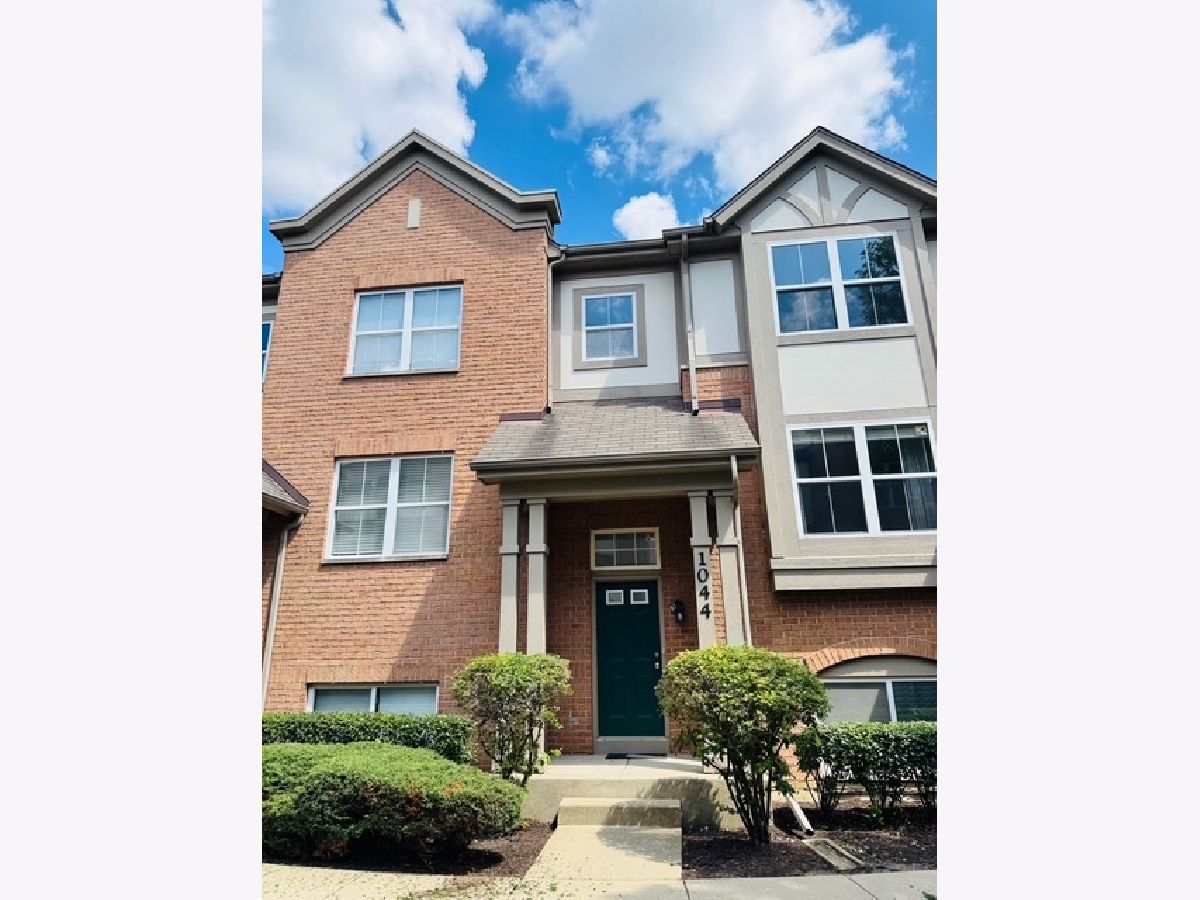  For Rent Palatine Illinois, 1044 Claremont