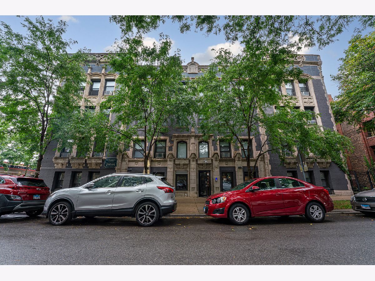  Rented Chicago Illinois, 4875 Magnolia