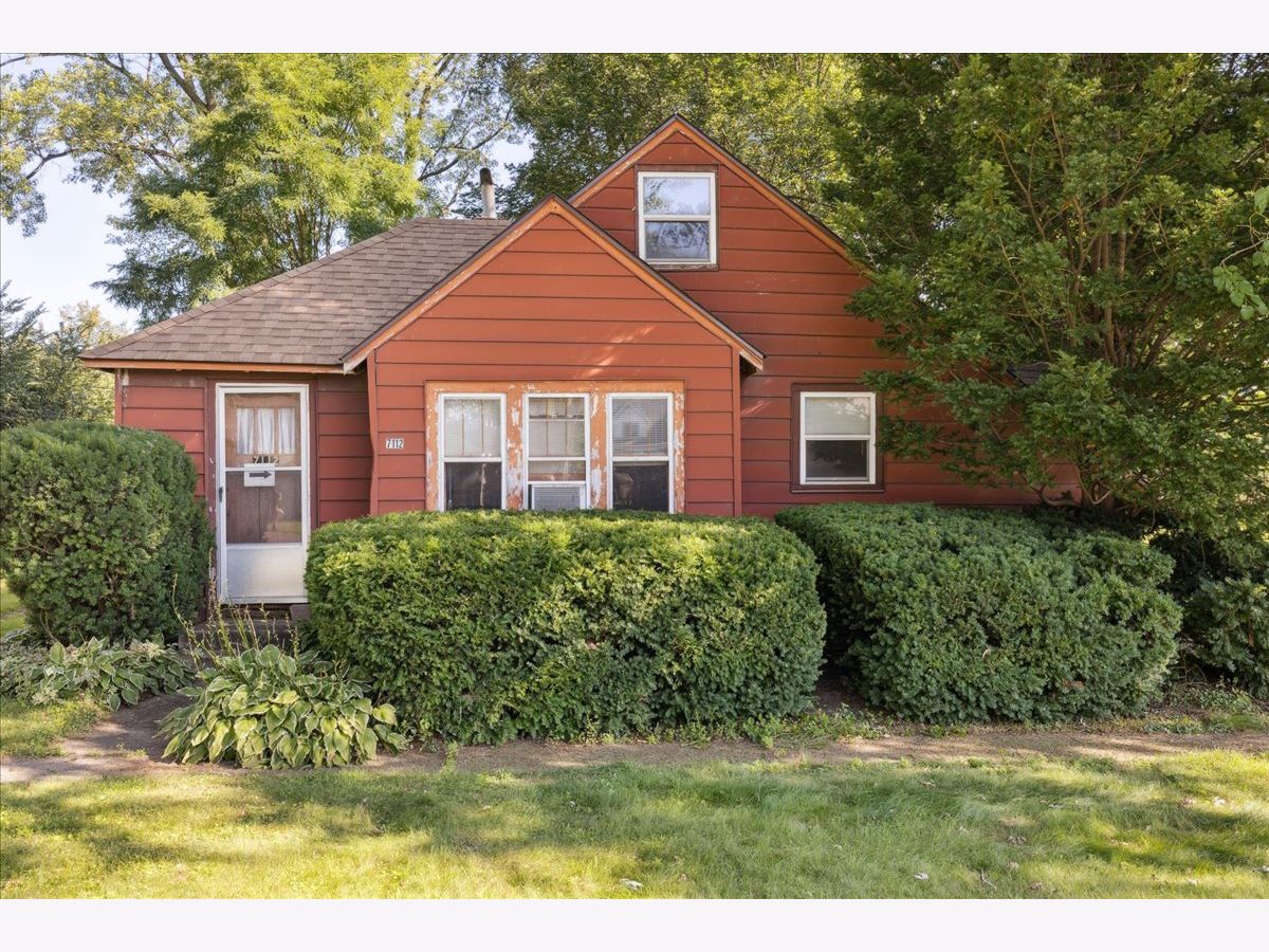  For Sale Wonder Lake Illinois, 7112 Oak Street