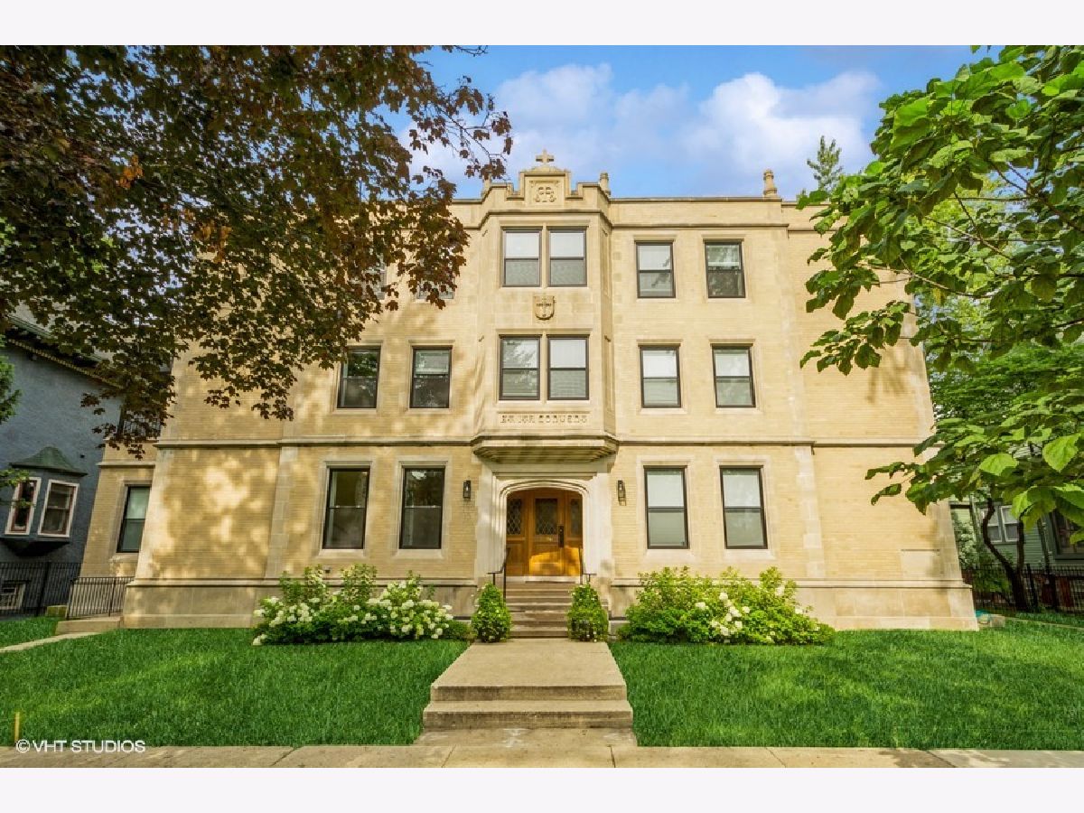 Homes & Condominiums For Rent Lakewood Balmoral Chicago Illinois, 5526 Magnolia