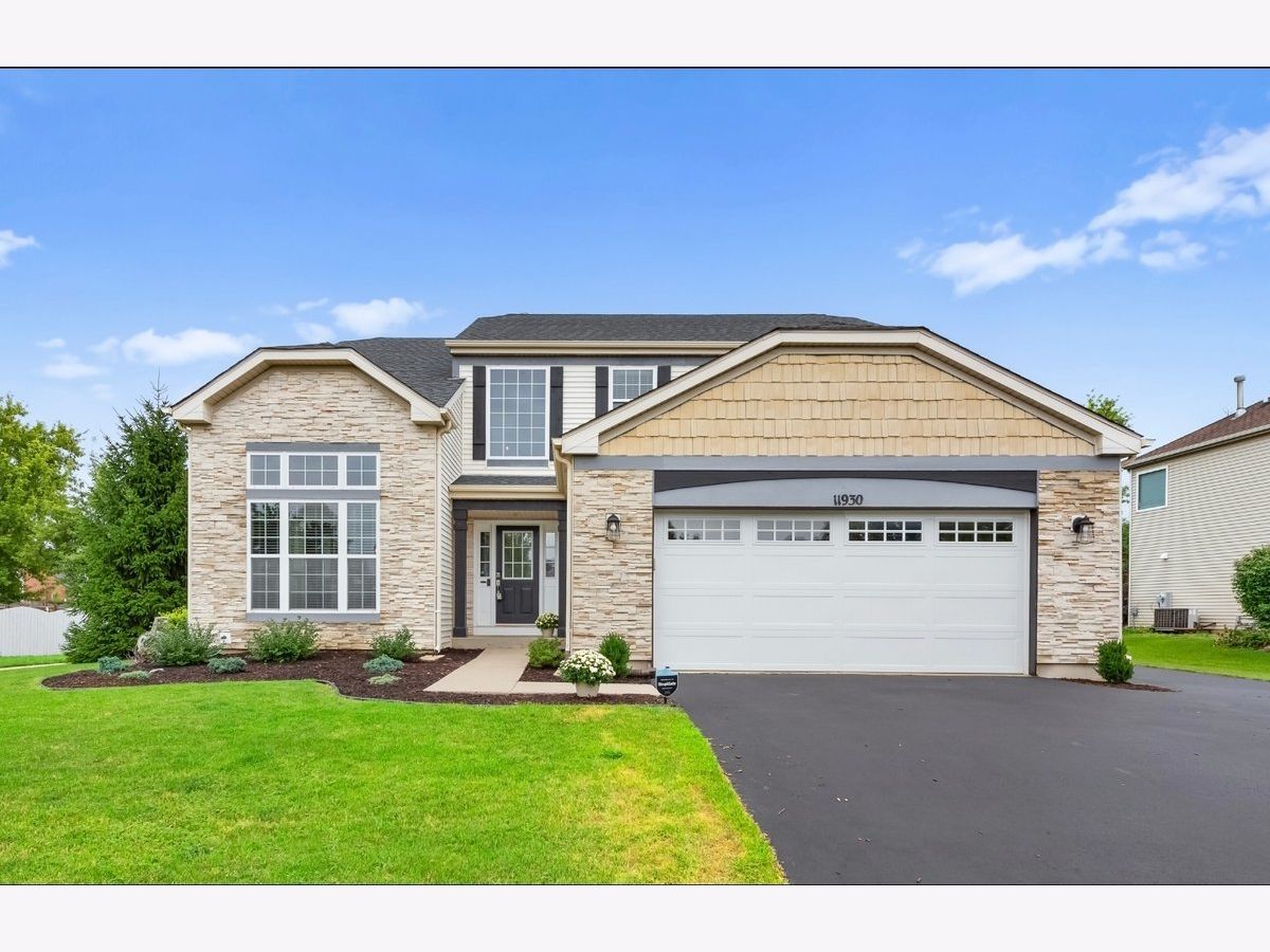 Homes & Townhomes For Sale Wing Pointe Huntley Illinois, 11930 Cape Cod Lane