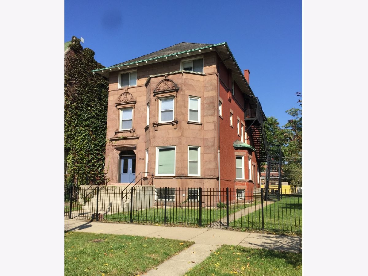 Rented Chicago Illinois, 2934 Washington