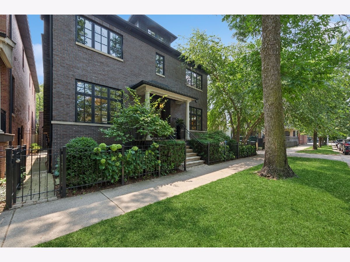  For Sale Chicago Illinois, 2039 Berteau Avenue