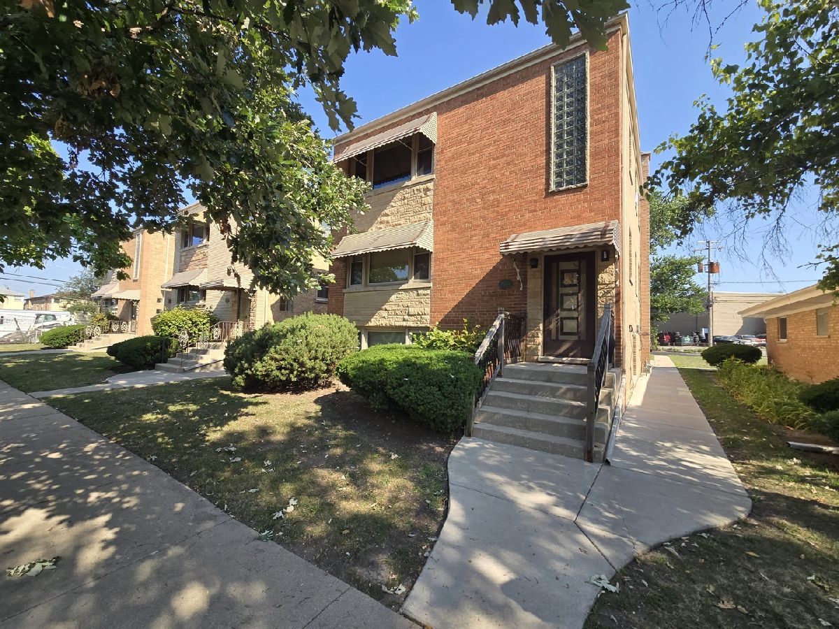  Rented Niles Illinois, 7124 Jarvis