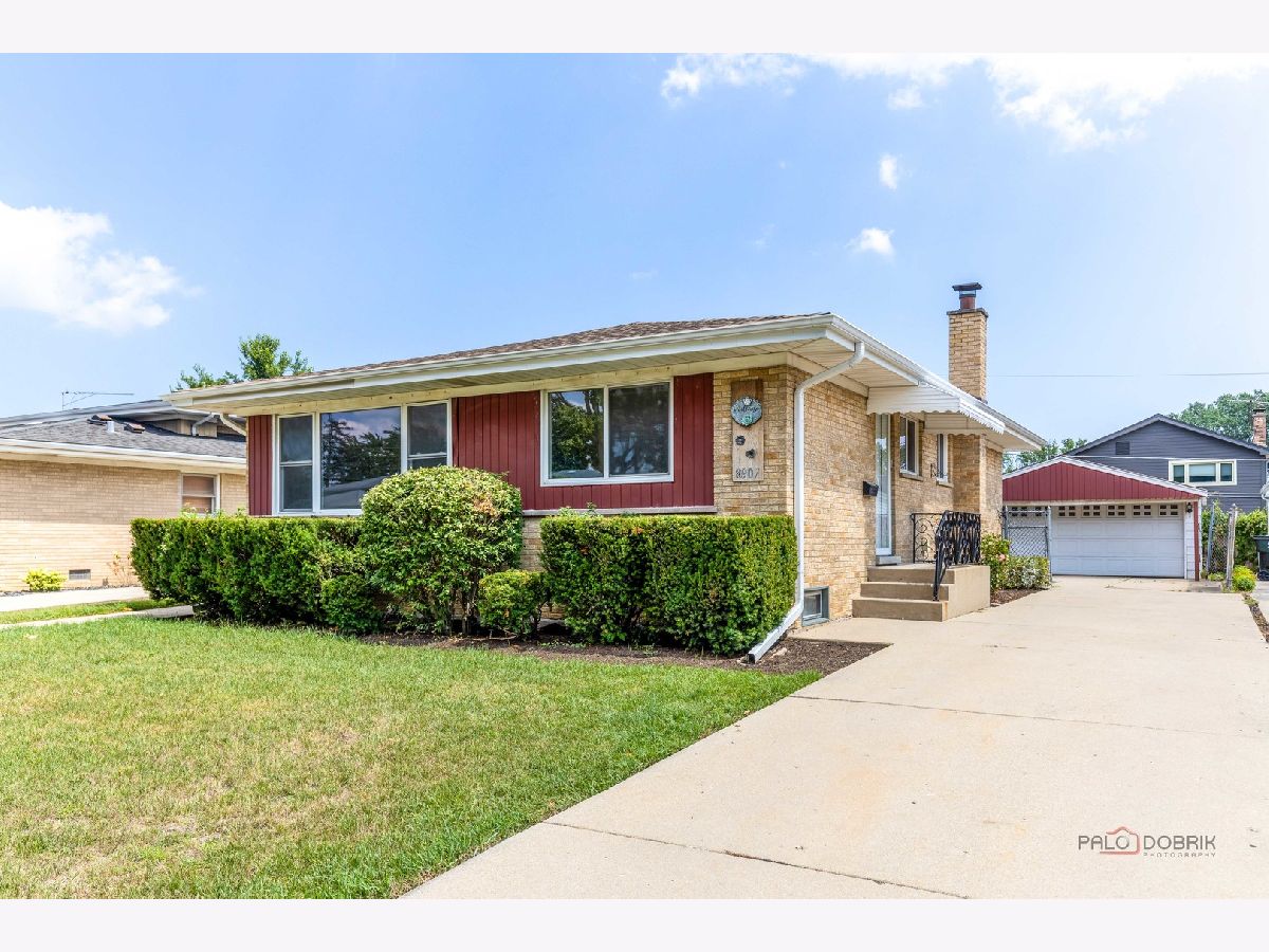 Sold Morton Grove Illinois, 8907 Oak Park