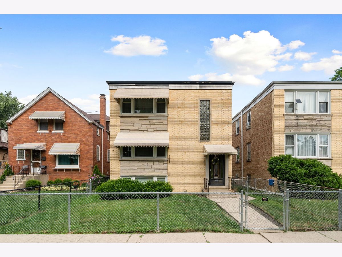 Sold Chicago Illinois, 2705 Sayre