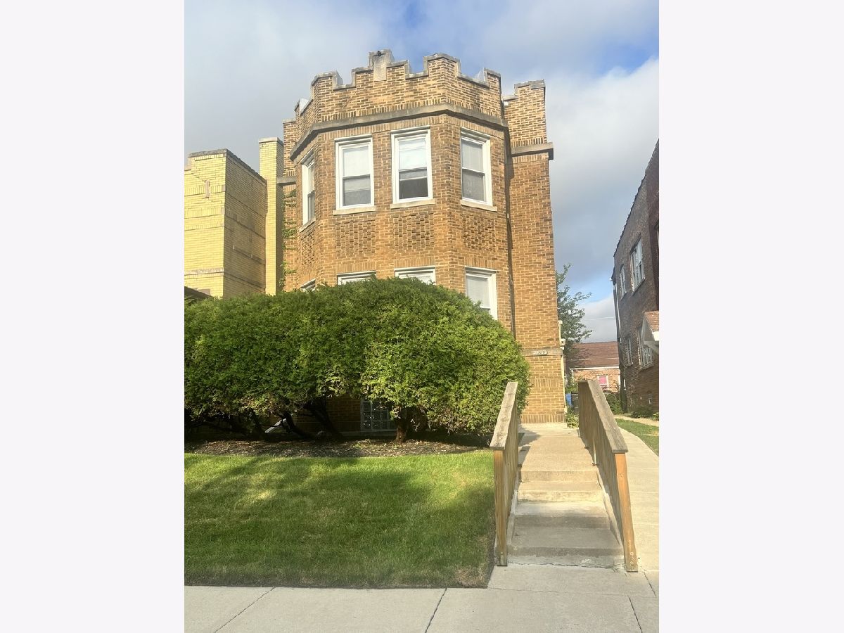 Homes & Condos & Townhomes For Sale Southshore Chicago Illinois, 7308 Constance Avenue