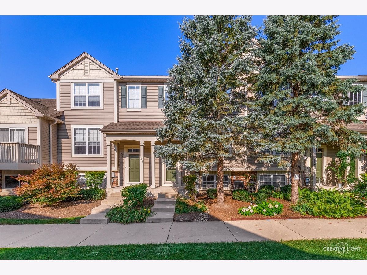  For Sale Lakemoor Illinois, 28792 Pondview Drive