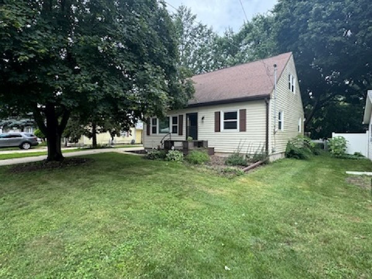  Sold Sterling Illinois, 1827 2nd