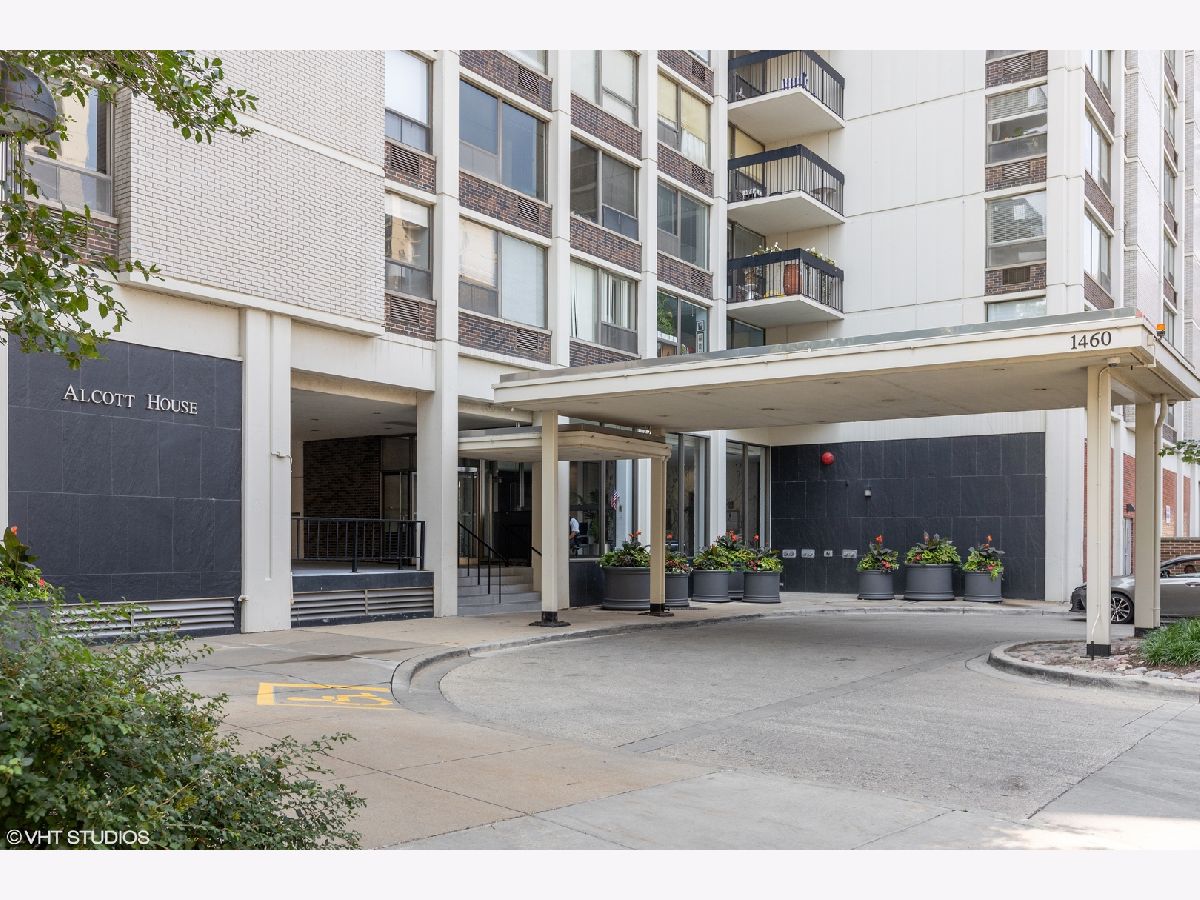  Rented Chicago Illinois, 1460 Sandburg