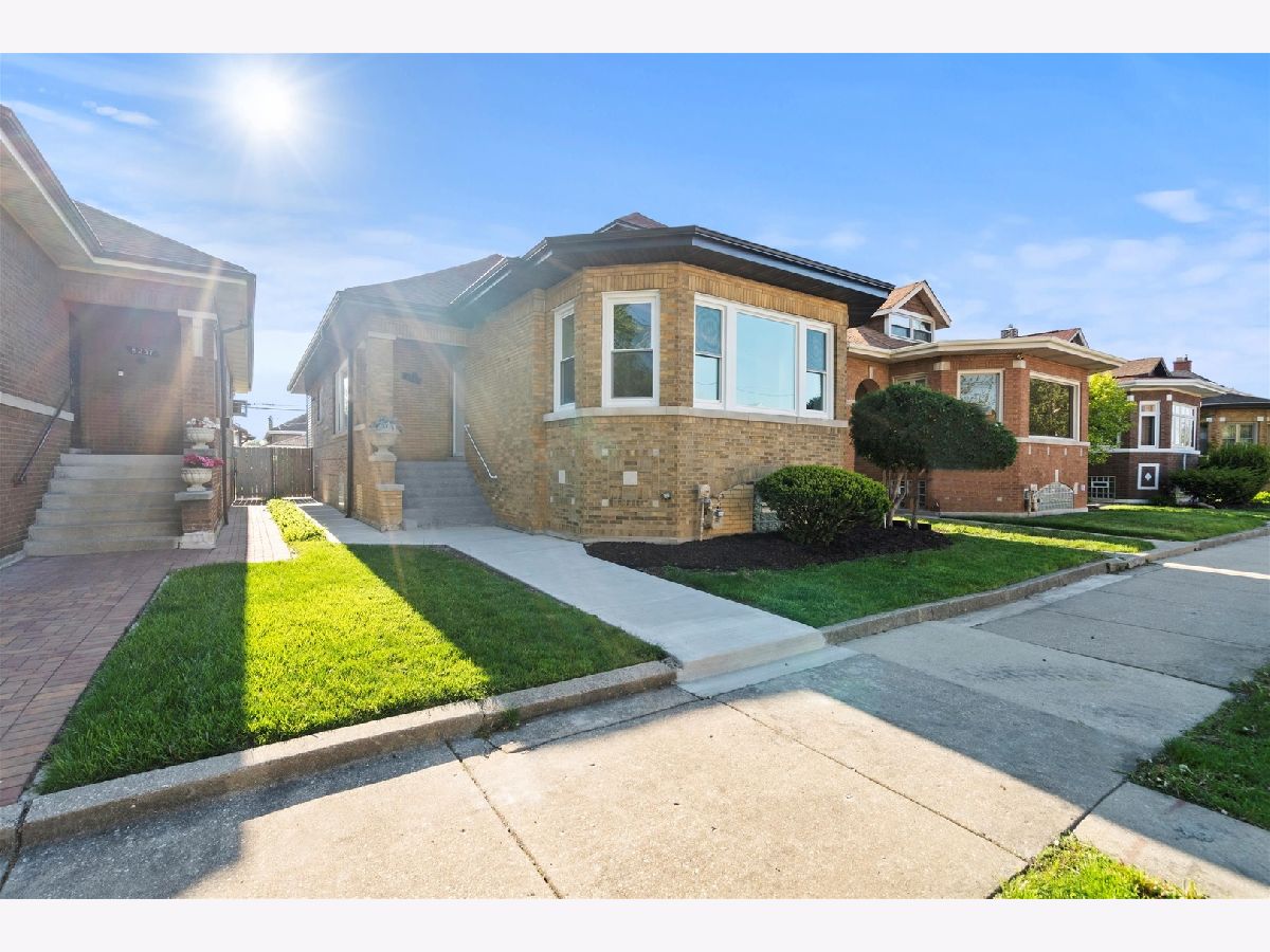 Homes Sold Gresham Chicago Illinois, 8241 Aberdeen