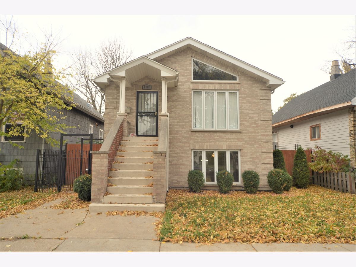 Rented Chicago Illinois, 2652 Mont Clare