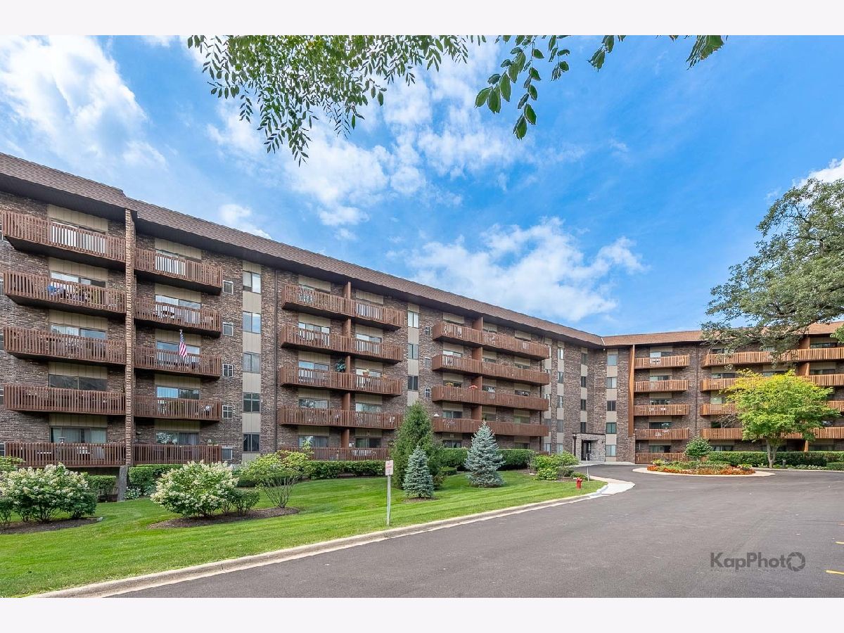  For Sale Bloomingdale Illinois, 120 Lakeview Drive