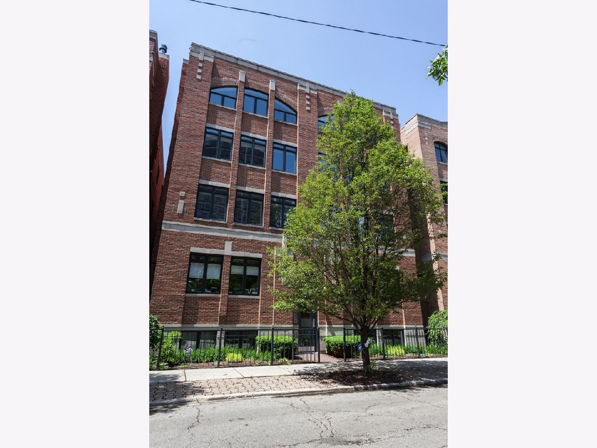  Rented Chicago Illinois, 2708 Lehmann