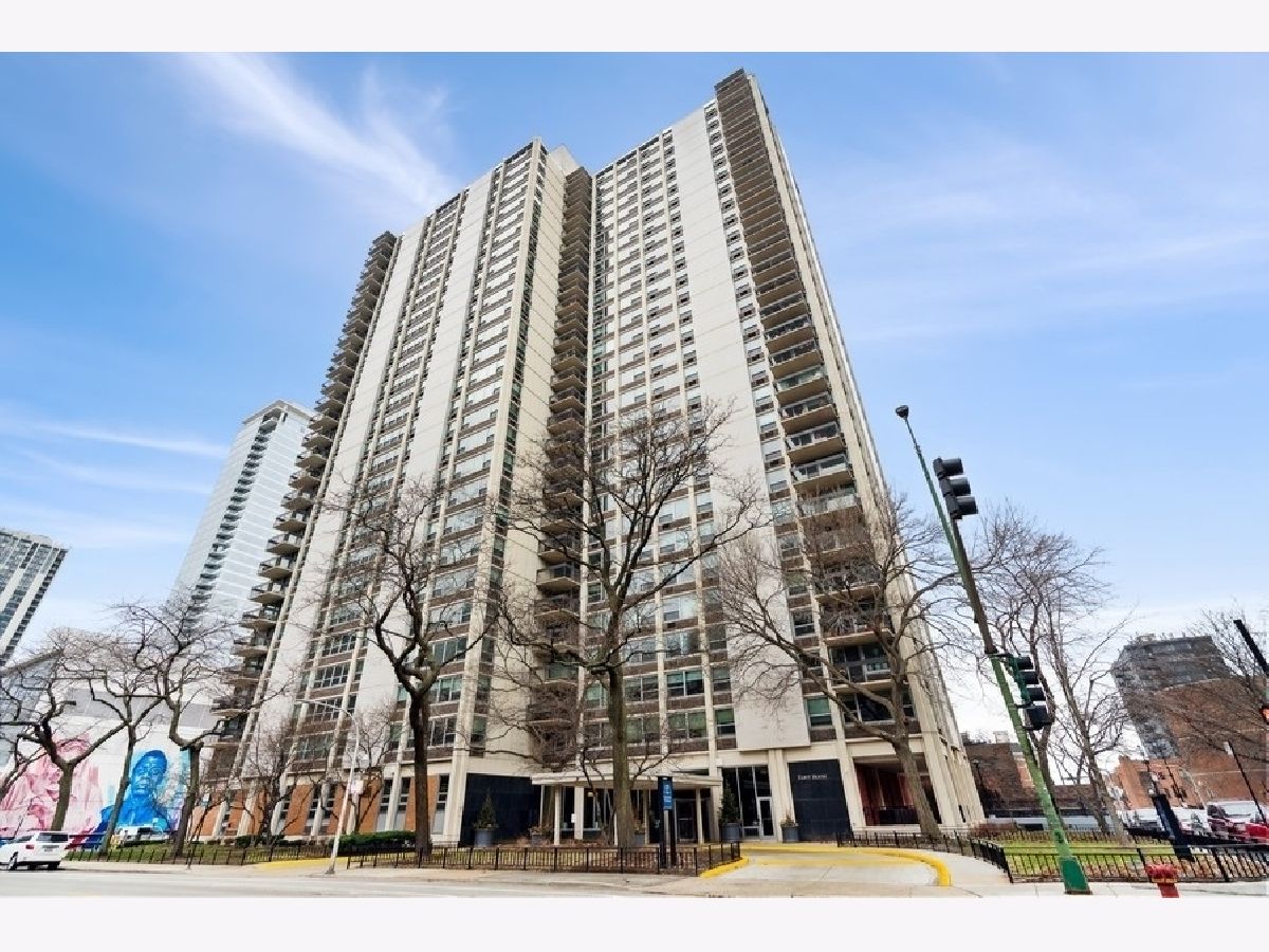  Rented Chicago Illinois, 1255 Sandburg