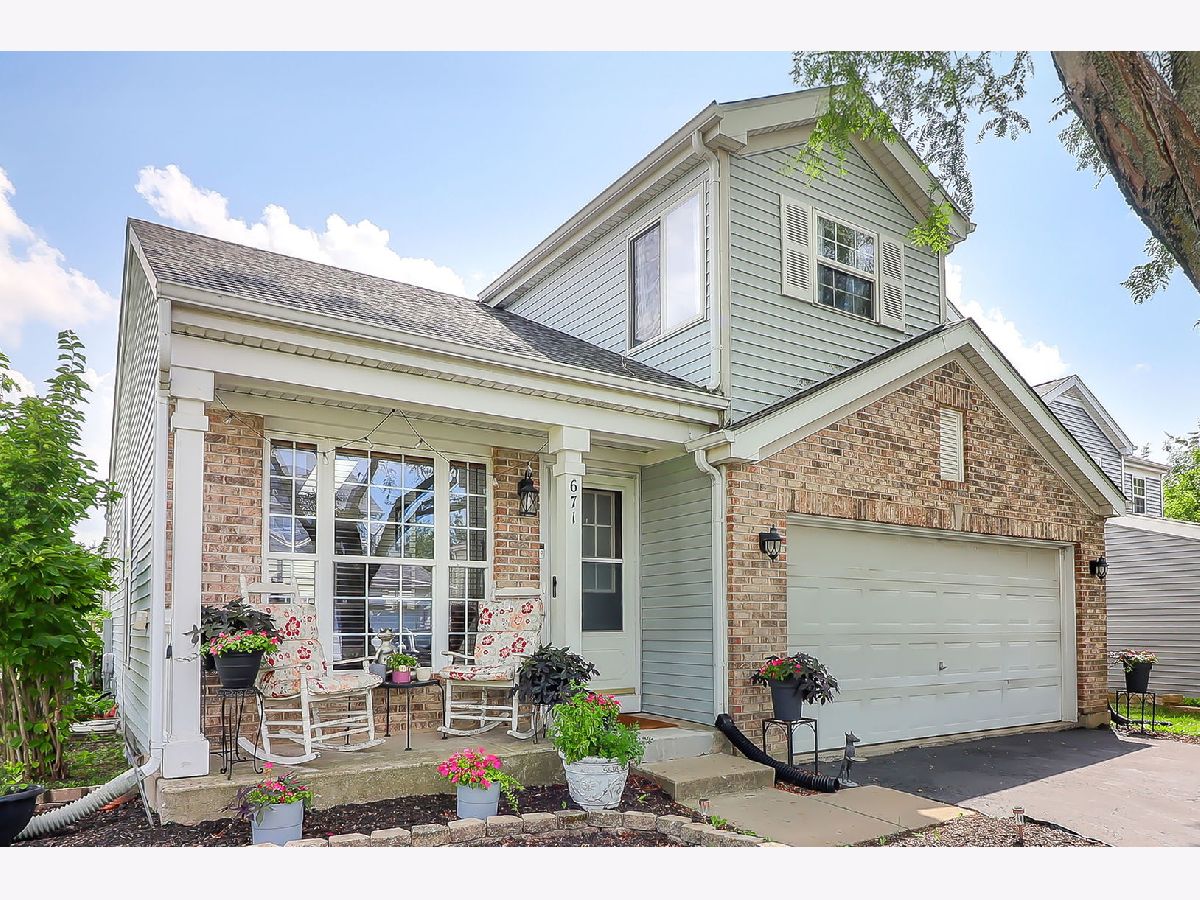 Homes & Condos & Townhomes For Sale Springwood Joliet Illinois, 671 Springwood Drive