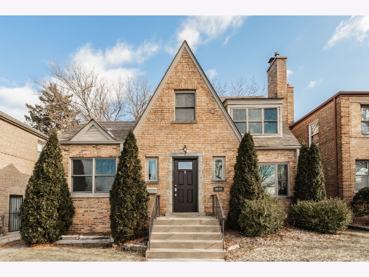 Rented Evergreen Park Illinois, 9535 Fairfield